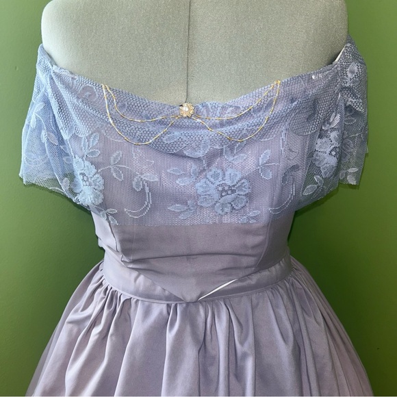 CUSTOMIZABLE PRINCESS DRESS - Picture 3 of 4